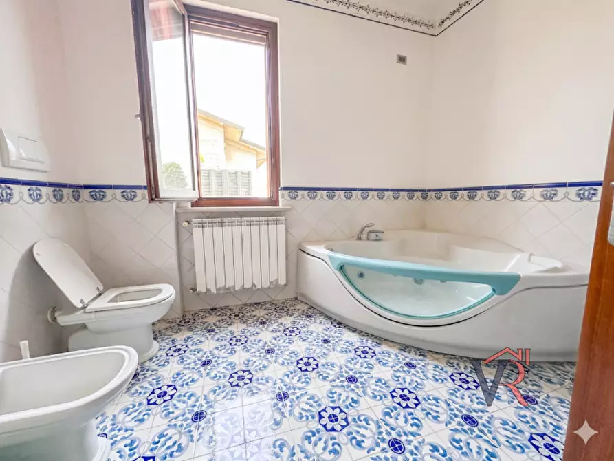 Immagine 7 di Appartamento in vendita  in Via IV Novembre a Lograto