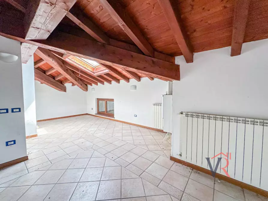 Immagine 4 di Appartamento in vendita  in Via IV Novembre a Lograto