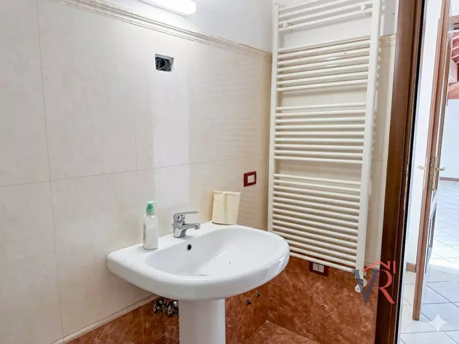 Immagine 8 di Appartamento in vendita  in Via IV Novembre a Lograto