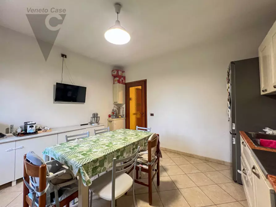 Immagine 2 di Appartamento in vendita  in Viale Risorgimento a Adria