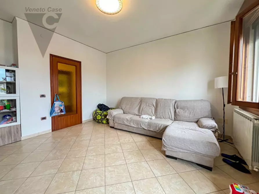 Immagine 5 di Appartamento in vendita  in Viale Risorgimento a Adria