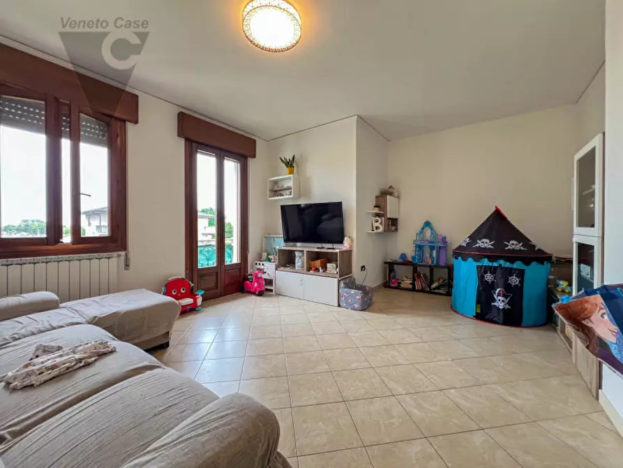 Immagine 6 di Appartamento in vendita  in Viale Risorgimento a Adria