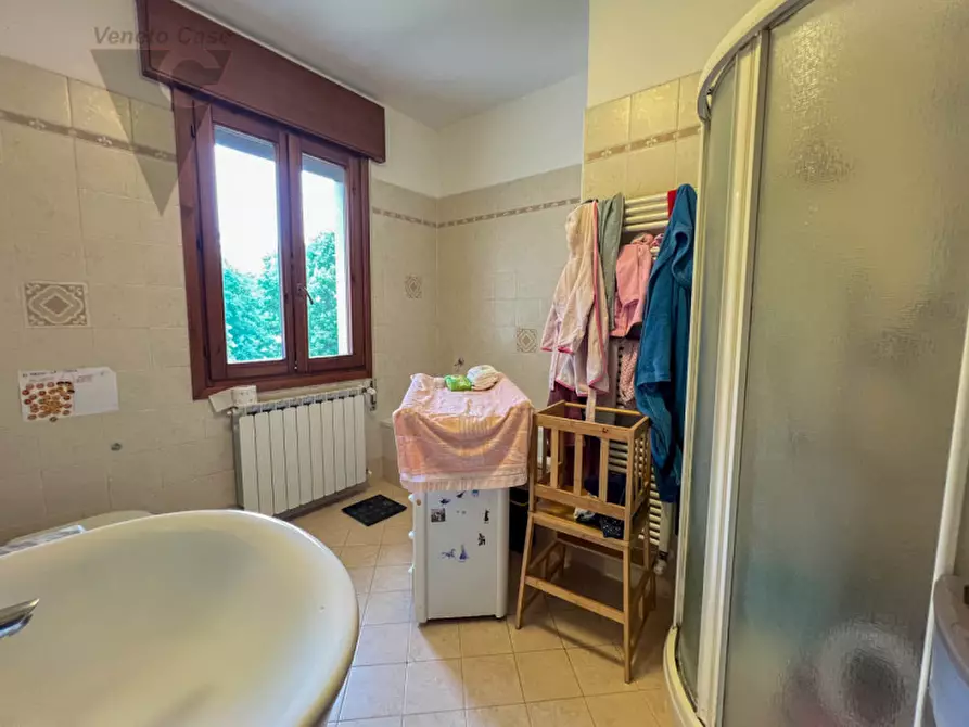Immagine 20 di Appartamento in vendita  in Viale Risorgimento a Adria