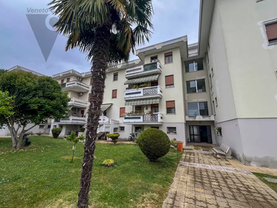 Immagine 28 di Appartamento in vendita  in Viale Risorgimento a Adria