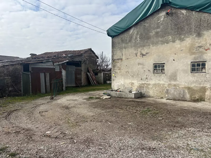 Immagine 4 di Rustico / casale in vendita  in via Cappella a Campodarsego