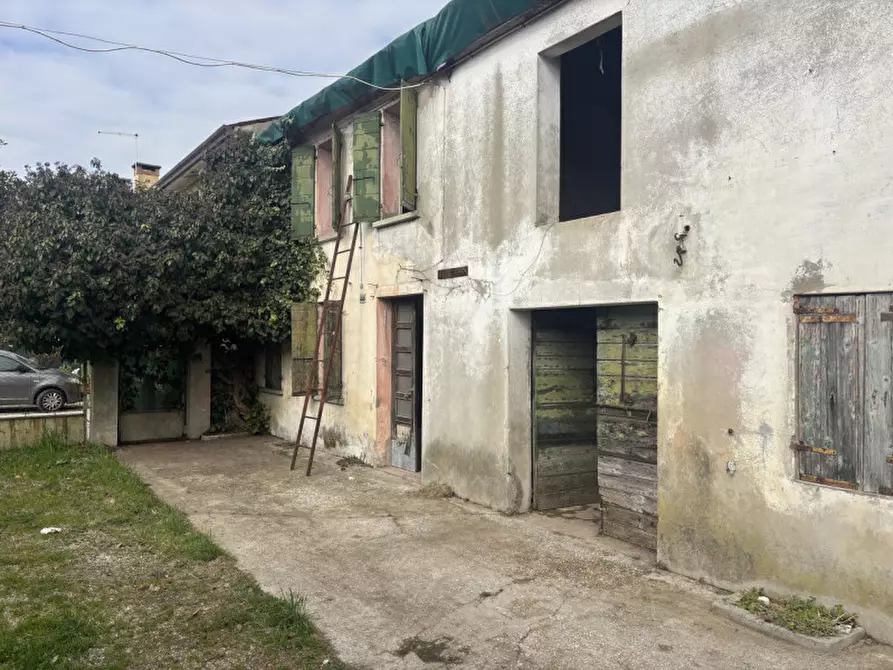 Immagine 5 di Rustico / casale in vendita  in via Cappella a Campodarsego