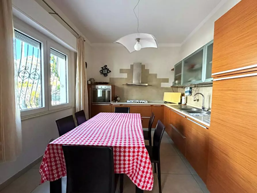 Immagine 4 di Villa in vendita  in viale Lugo a Riccione