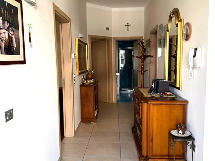 Immagine 5 di Villa in vendita  in viale Lugo a Riccione