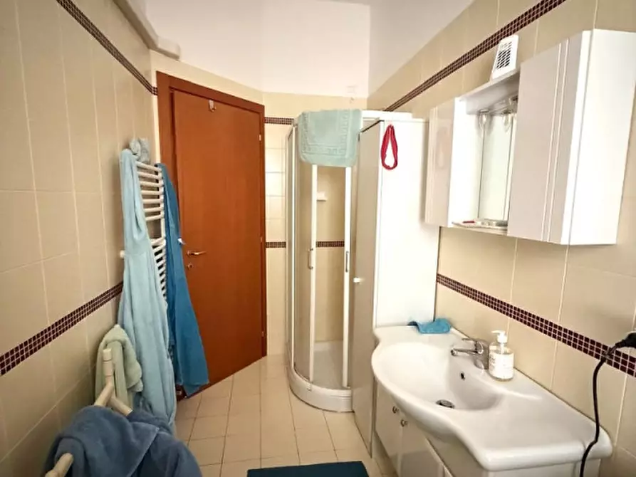 Immagine 26 di Villa in vendita  in viale Lugo a Riccione