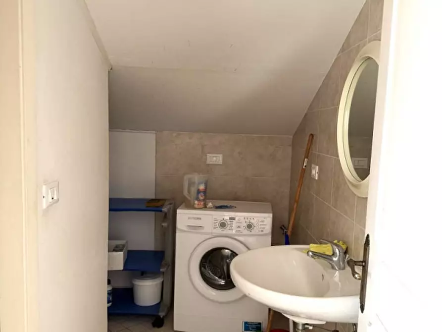 Immagine 36 di Villa in vendita  in viale Lugo a Riccione