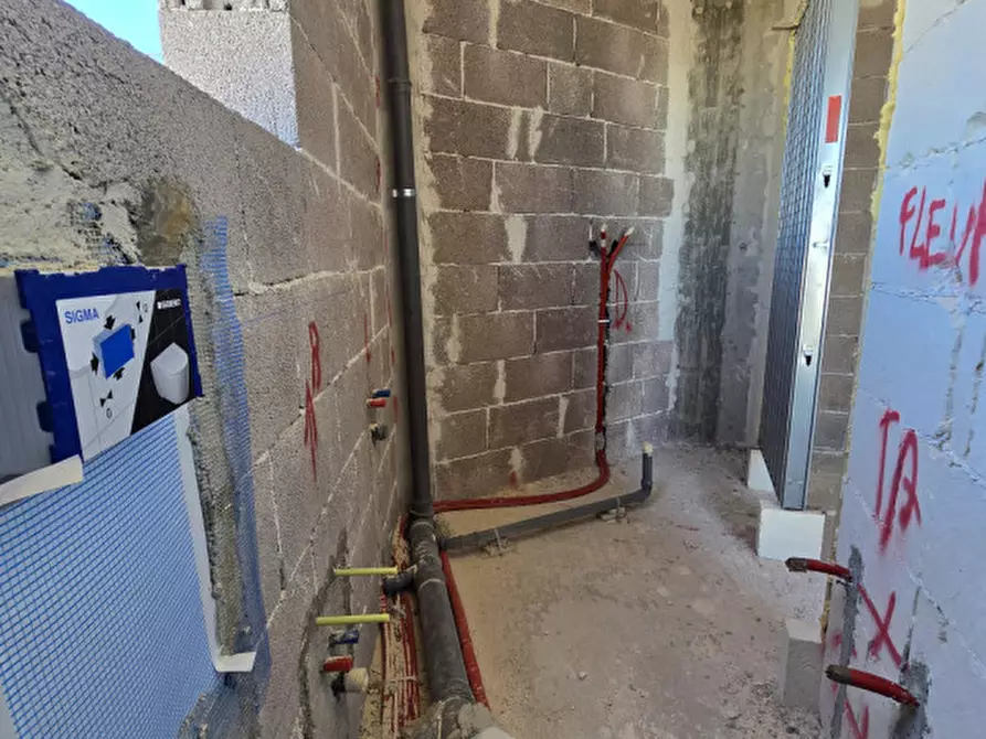 Immagine 15 di Casa bifamiliare in vendita  in Via Giulio Cesare Vanini a Cavallino