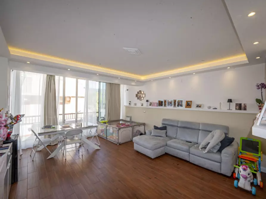 Immagine 1 di Villa in vendita  in Via Ogliastri 57 a Messina
