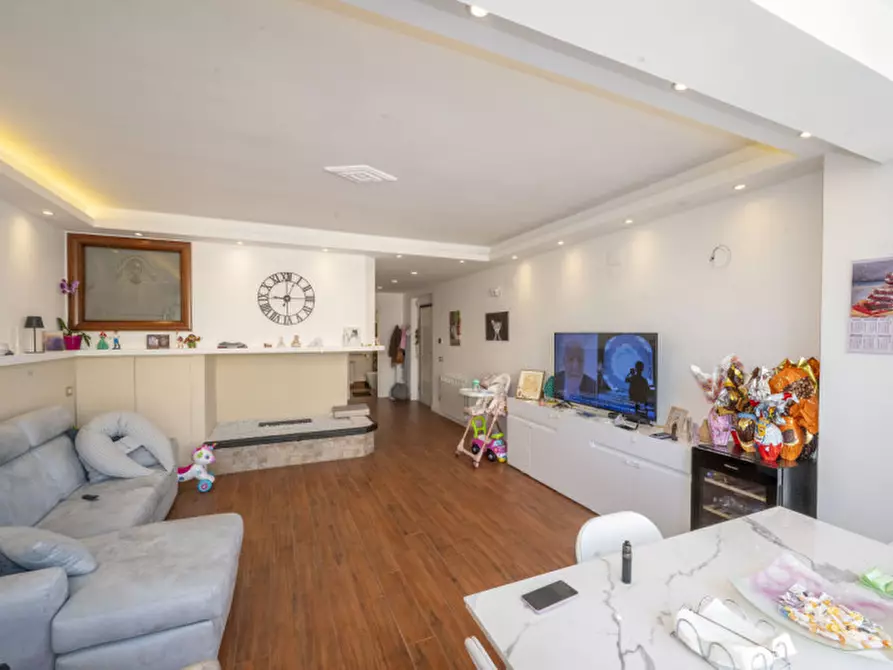 Immagine 3 di Villa in vendita  in Via Ogliastri 57 a Messina