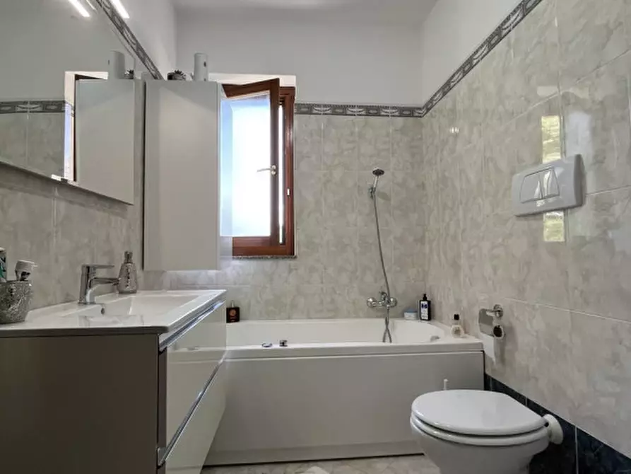 Immagine 27 di Appartamento in vendita  in Via Donatello a Lecce
