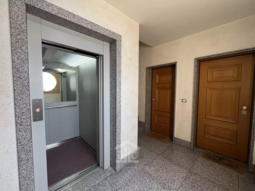 Immagine 40 di Appartamento in vendita  in Via Donatello a Lecce