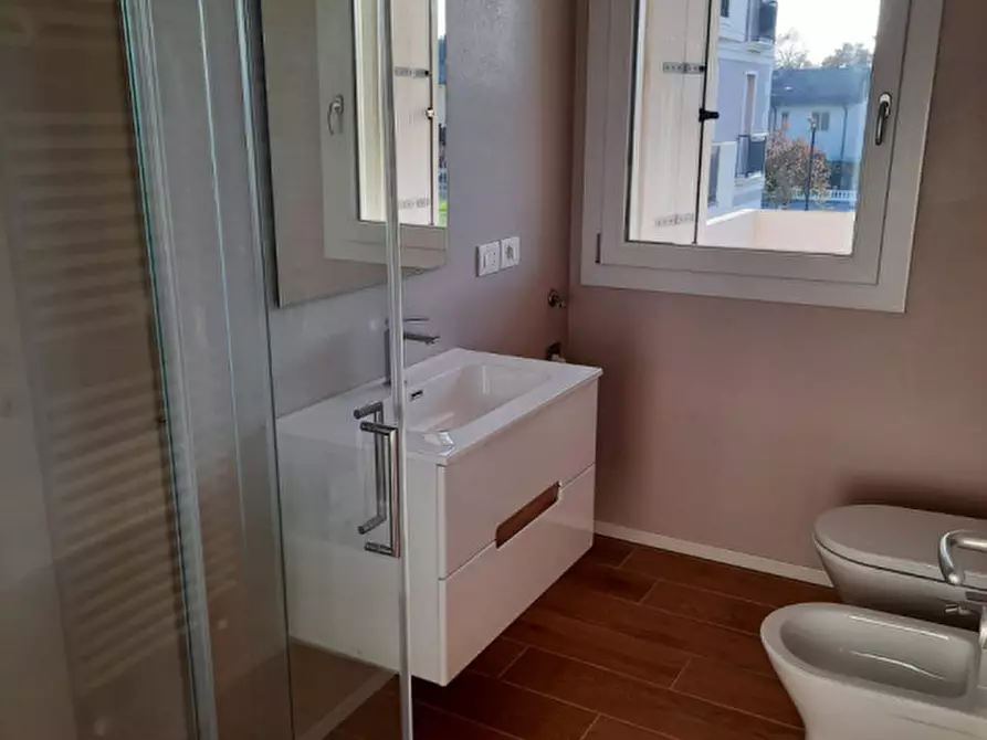 Immagine 9 di Appartamento in affitto  a Montecchio Maggiore