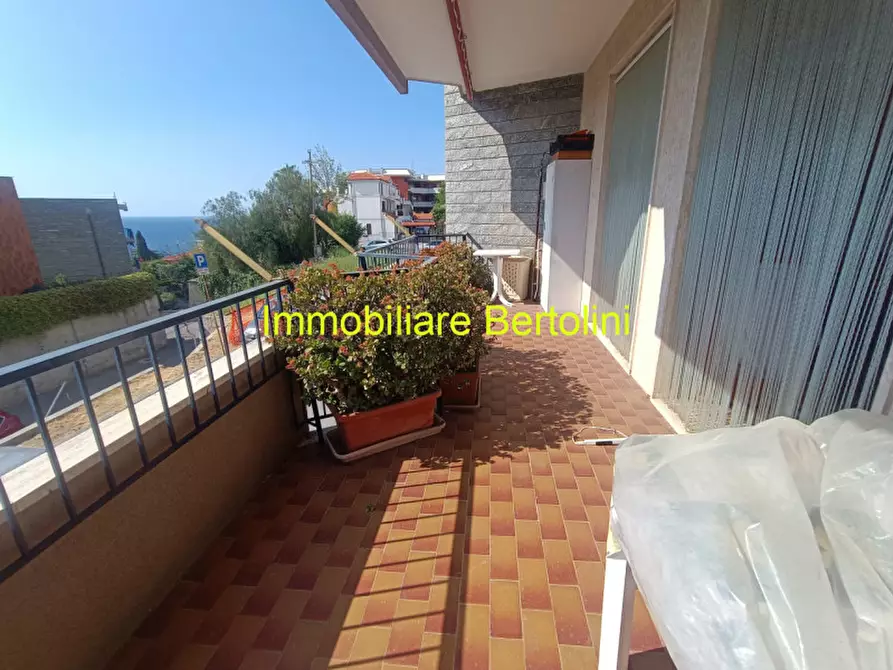Immagine 1 di Appartamento in vendita  in VIA PADRE SEMERIA a San Remo