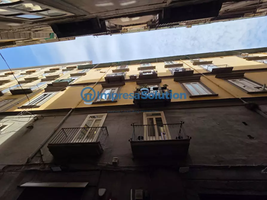Immagine 4 di Appartamento in vendita  in Piazza San Domenico Maggiore a Napoli