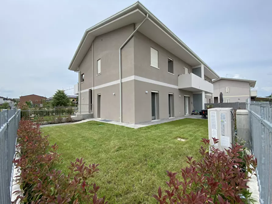 Immagine 2 di Appartamento in vendita  in Via abate antonio cesare a Castel D'azzano