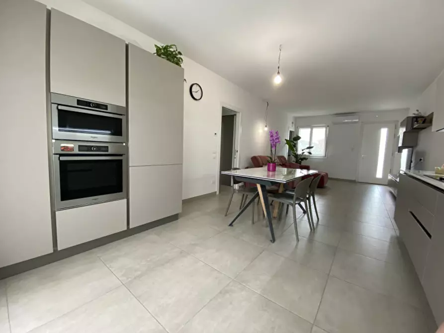 Immagine 7 di Appartamento in vendita  in Via abate antonio cesare a Castel D'azzano