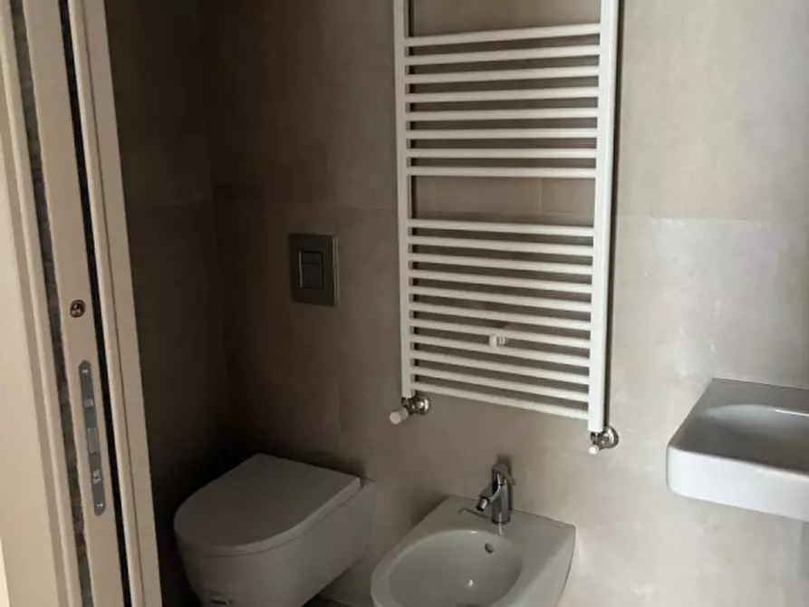 Immagine 6 di Appartamento in vendita  in Via Enzo Ferrari a Pescara