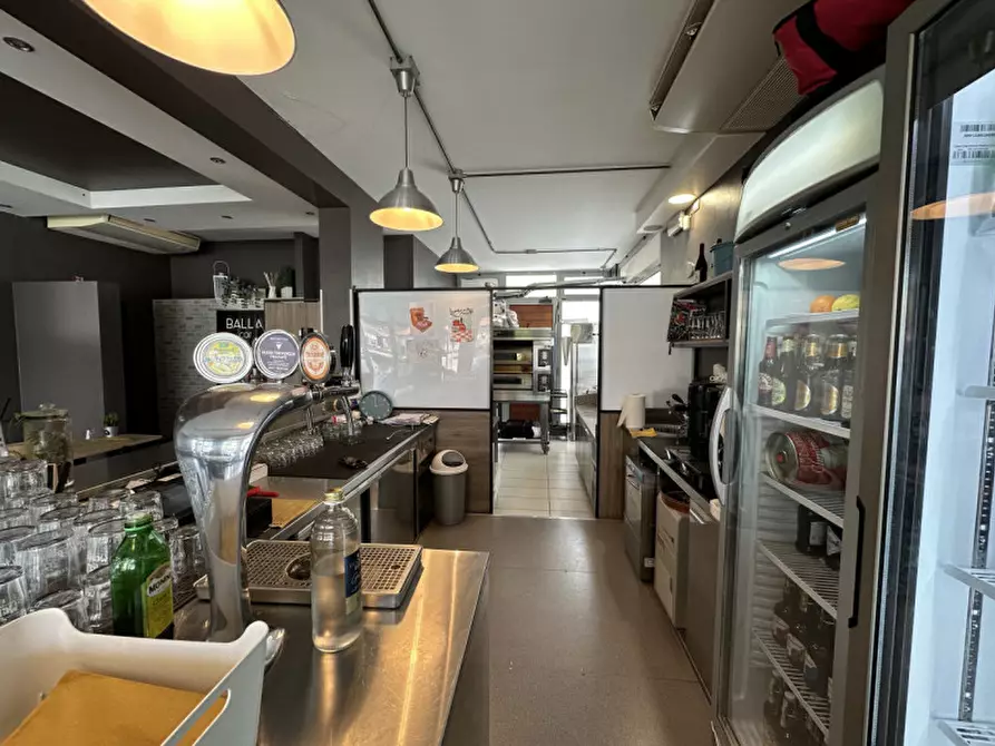 Immagine 9 di Attività commerciale in vendita  in Via Romagna 100 a Gabicce Mare