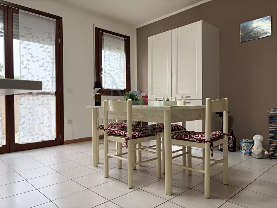 Immagine 11 di Appartamento in vendita  in Via Belluno a Legnaro