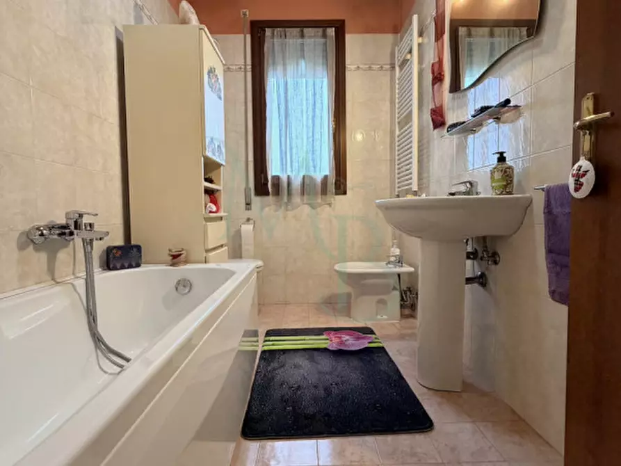 Immagine 17 di Appartamento in vendita  in Via Belluno a Legnaro