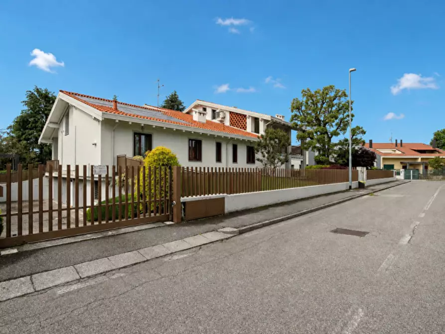 Immagine 69 di Villa in vendita  in via Fermi 2  Chignolo D'Isola a Chignolo D'isola