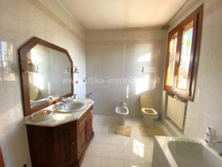 Immagine 13 di Casa bifamiliare in vendita  in Via Atheste 13 a Este