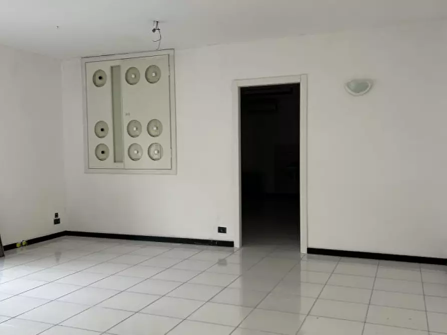 Immagine 7 di Ufficio in affitto  a Noale