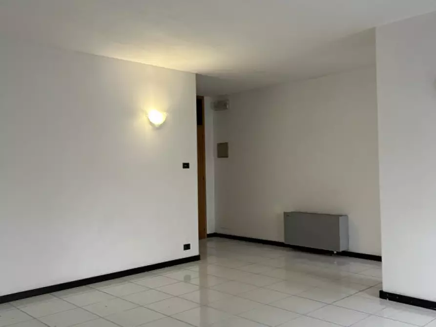 Immagine 10 di Ufficio in affitto  a Noale