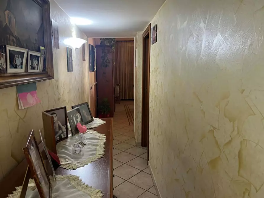 Immagine 4 di Appartamento in vendita  in Gradini Cinesi, 7, 80136 Napoli NA, Italia a Napoli