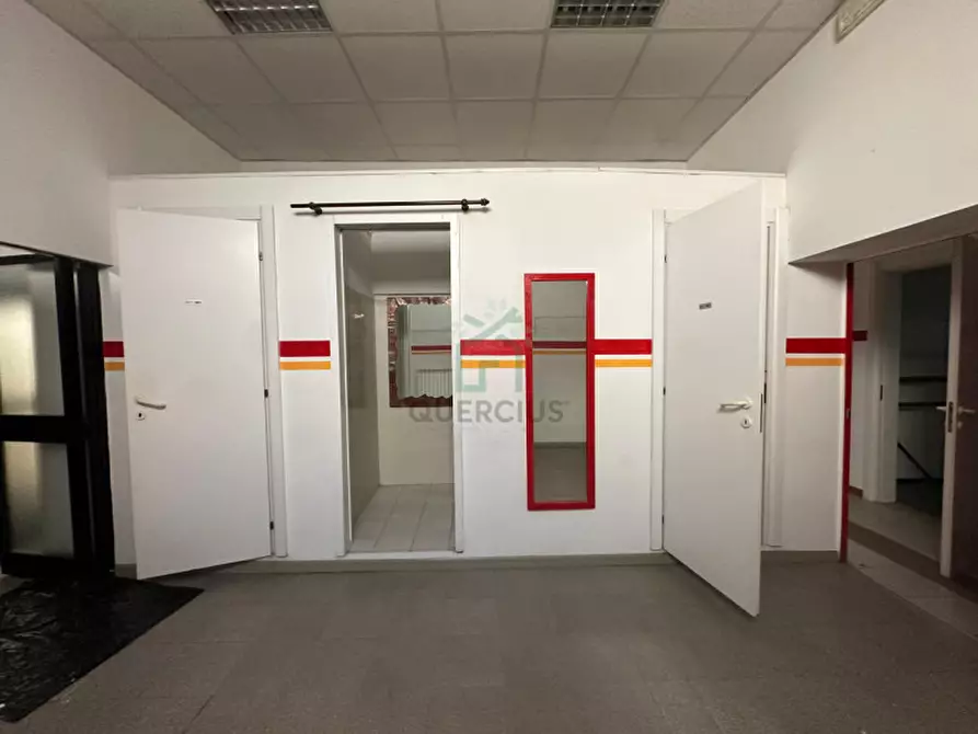 Immagine 25 di Capannone industriale in vendita  in Stradone Porta Palio a Verona
