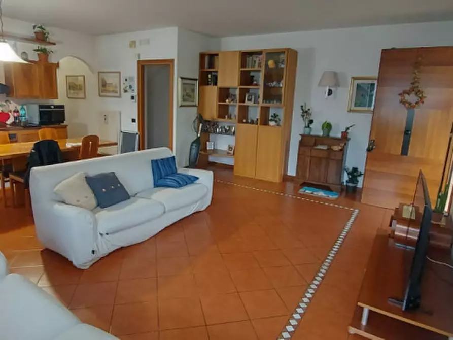 Immagine 7 di Casa bifamiliare in vendita  a Castelfranco Veneto