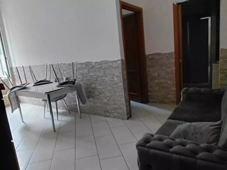 Immagine 17 di Appartamento in affitto  in vico lungo san raffaele 14 a Napoli