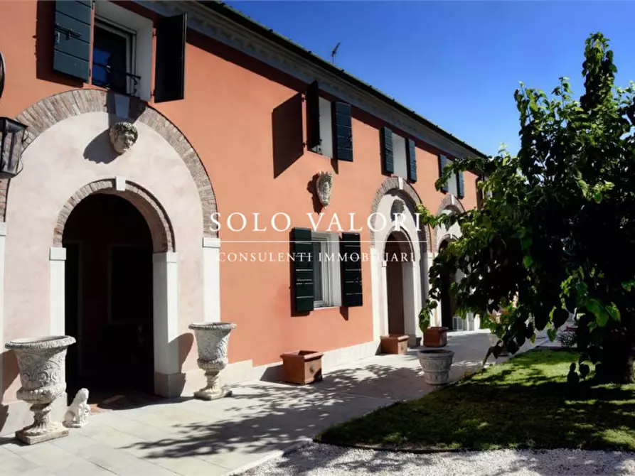 Immagine 1 di Villa in vendita  a Camposampiero