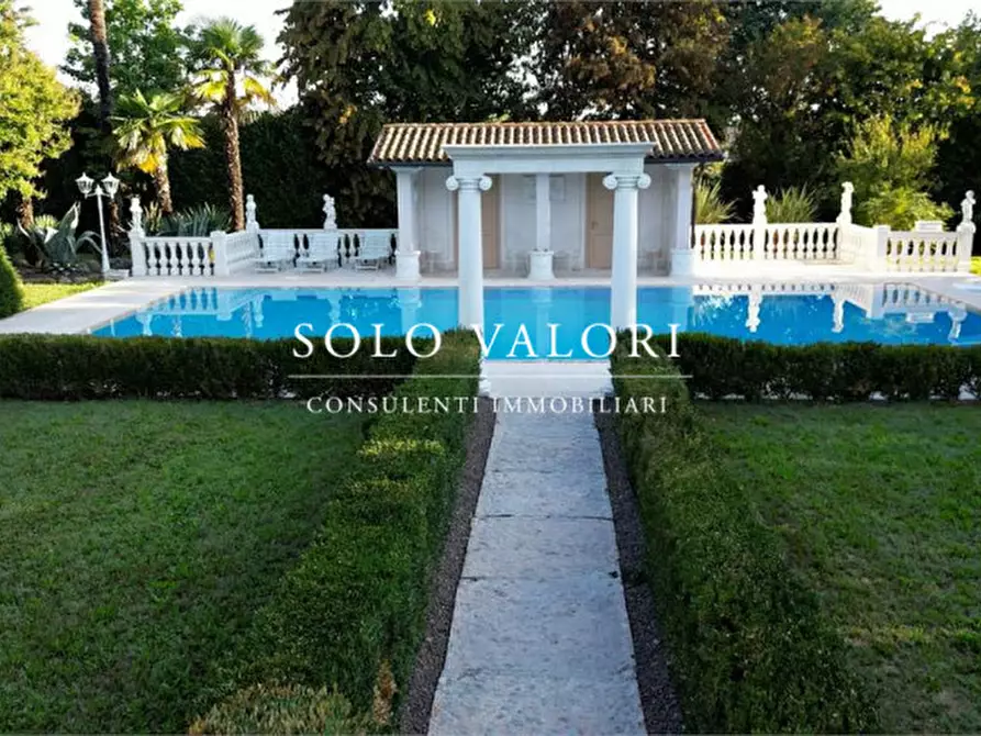 Immagine 13 di Villa in vendita  a Camposampiero