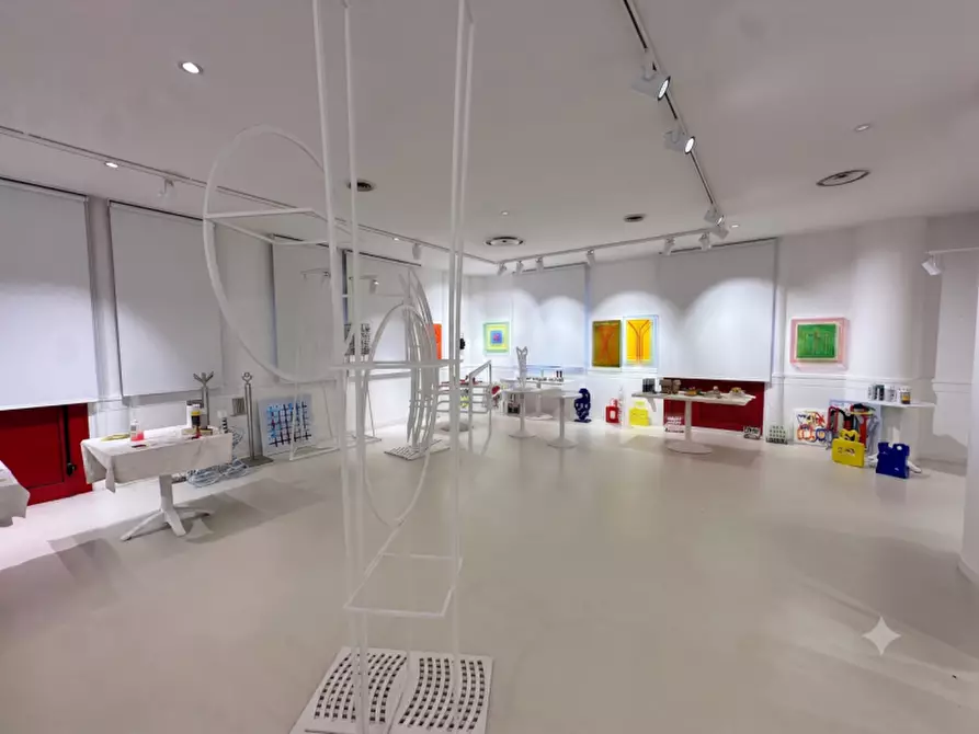 Immagine 1 di Negozio in vendita  in VIA ROMA a Quarto D'altino