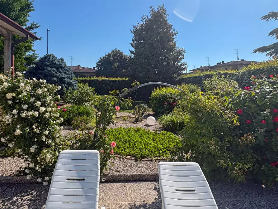 Immagine 3 di Villa in vendita  in VIA VIGASIO a Vigasio