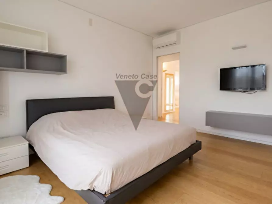 Immagine 25 di Villa in vendita  in via Pava 28/2 a Fosso'