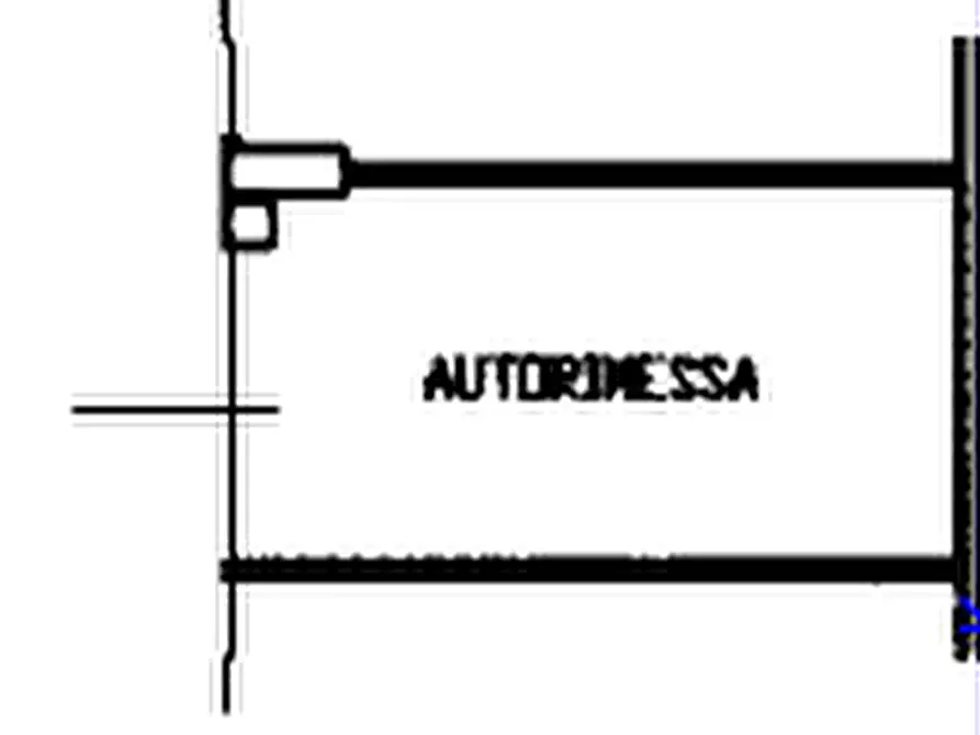 Immagine 1 di Garage in vendita  in Via Enrico Fermi a Padova