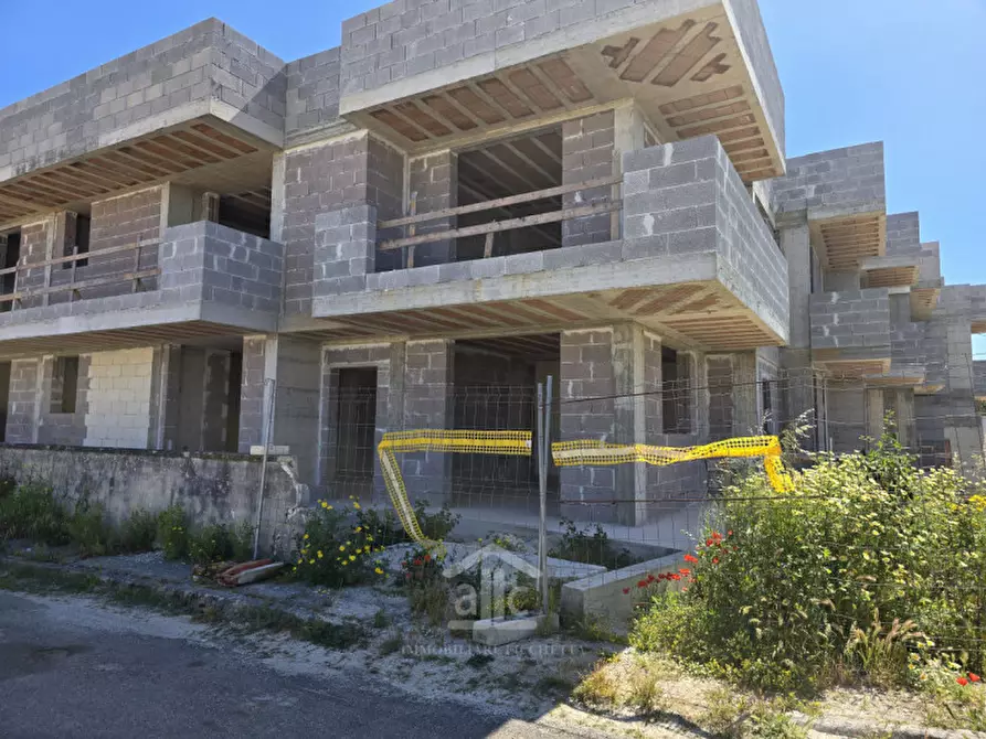 Immagine 4 di Casa bifamiliare in vendita  in Via Giulio Cesare Vanini a Cavallino