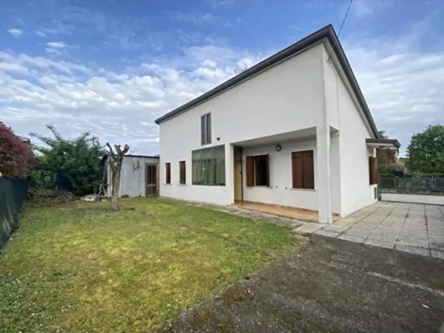 Immagine 1 di Casa indipendente in vendita  in via Zago a Saonara