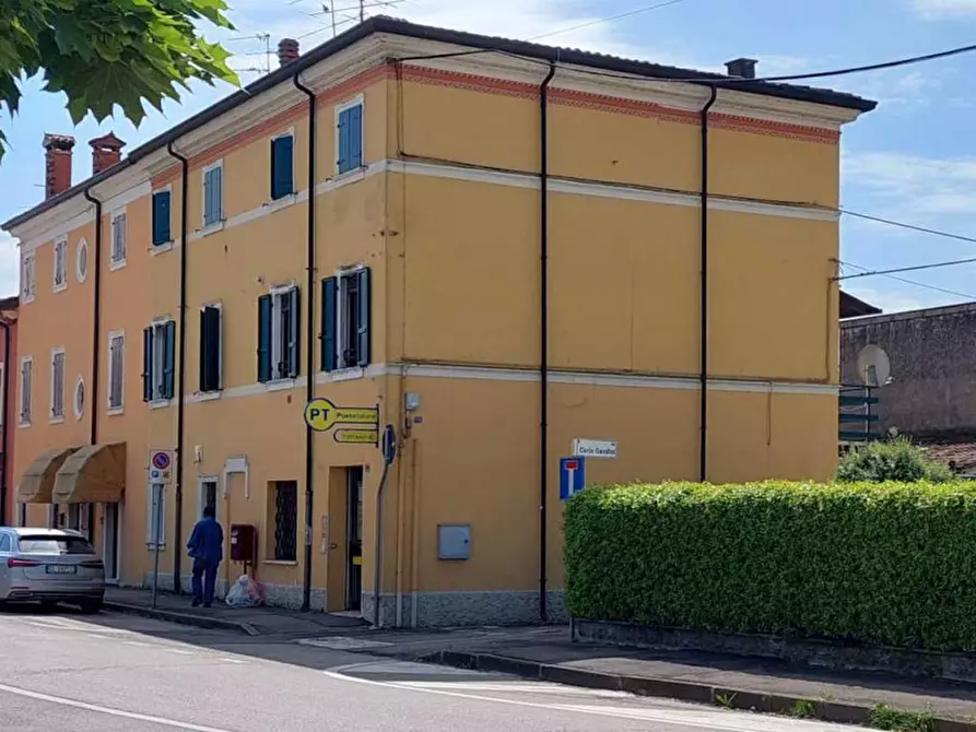 Immagine 2 di Ufficio in vendita  a Nogarole Rocca