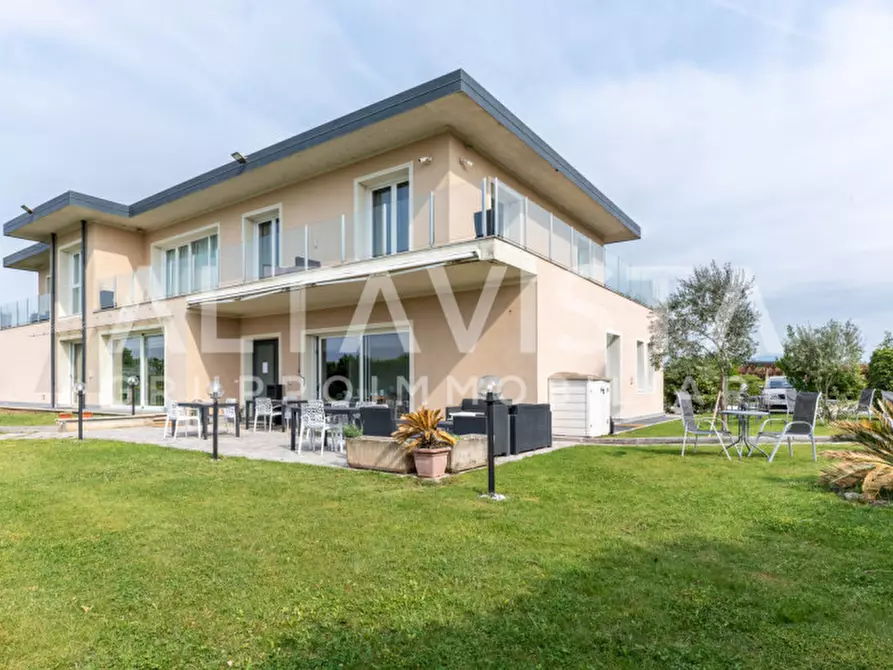Immagine 3 di Agriturismo in vendita  in Via Bettola a Lonato del Garda