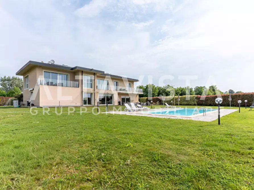 Immagine 4 di Agriturismo in vendita  in Via Bettola a Lonato del Garda