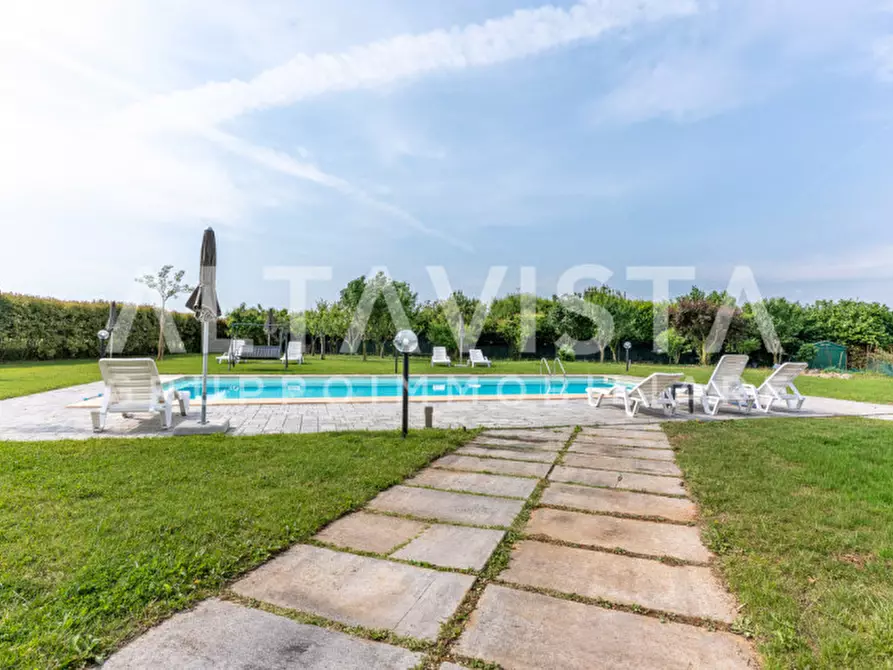 Immagine 7 di Agriturismo in vendita  in Via Bettola a Lonato del Garda