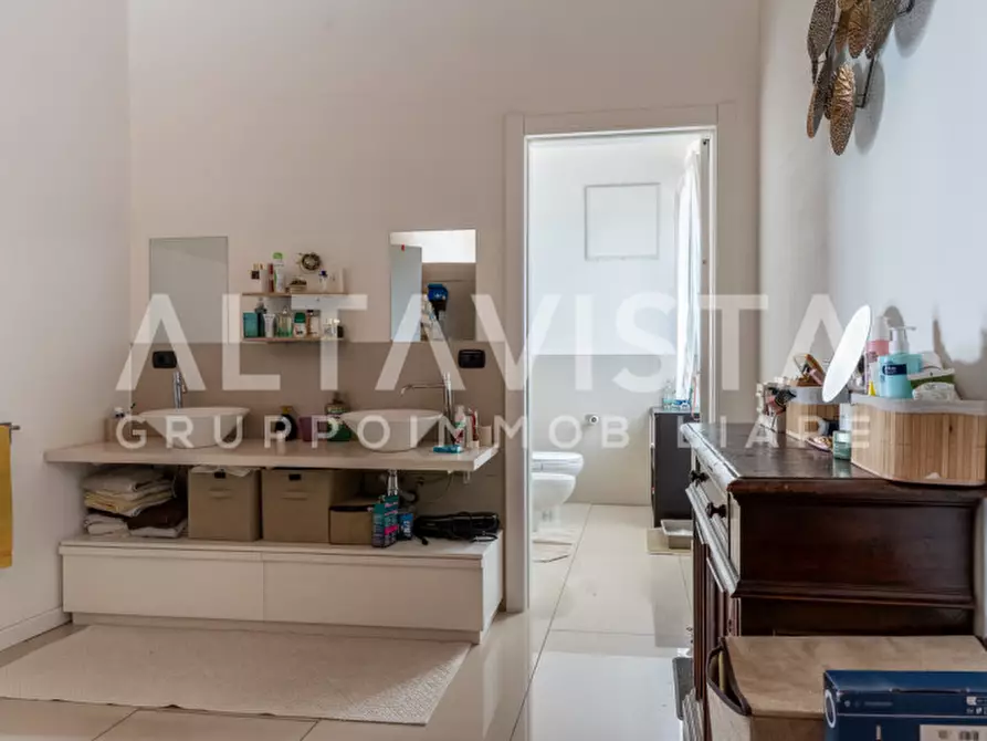 Immagine 21 di Agriturismo in vendita  in Via Bettola a Lonato del Garda