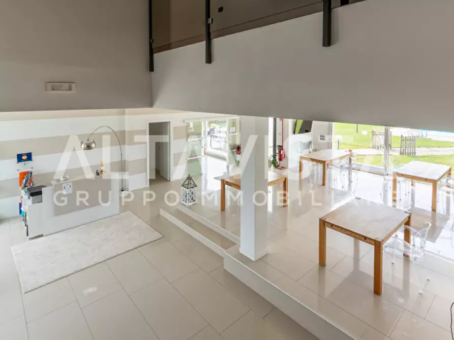 Immagine 24 di Agriturismo in vendita  in Via Bettola a Lonato del Garda